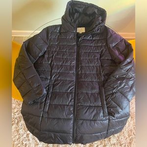 A new day XXL long winter zip up jacket! With hood. Pockets. Waterproof